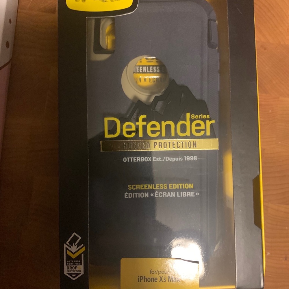 Defender phone case
